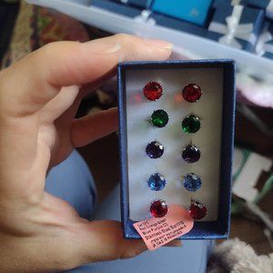 Set of earrings